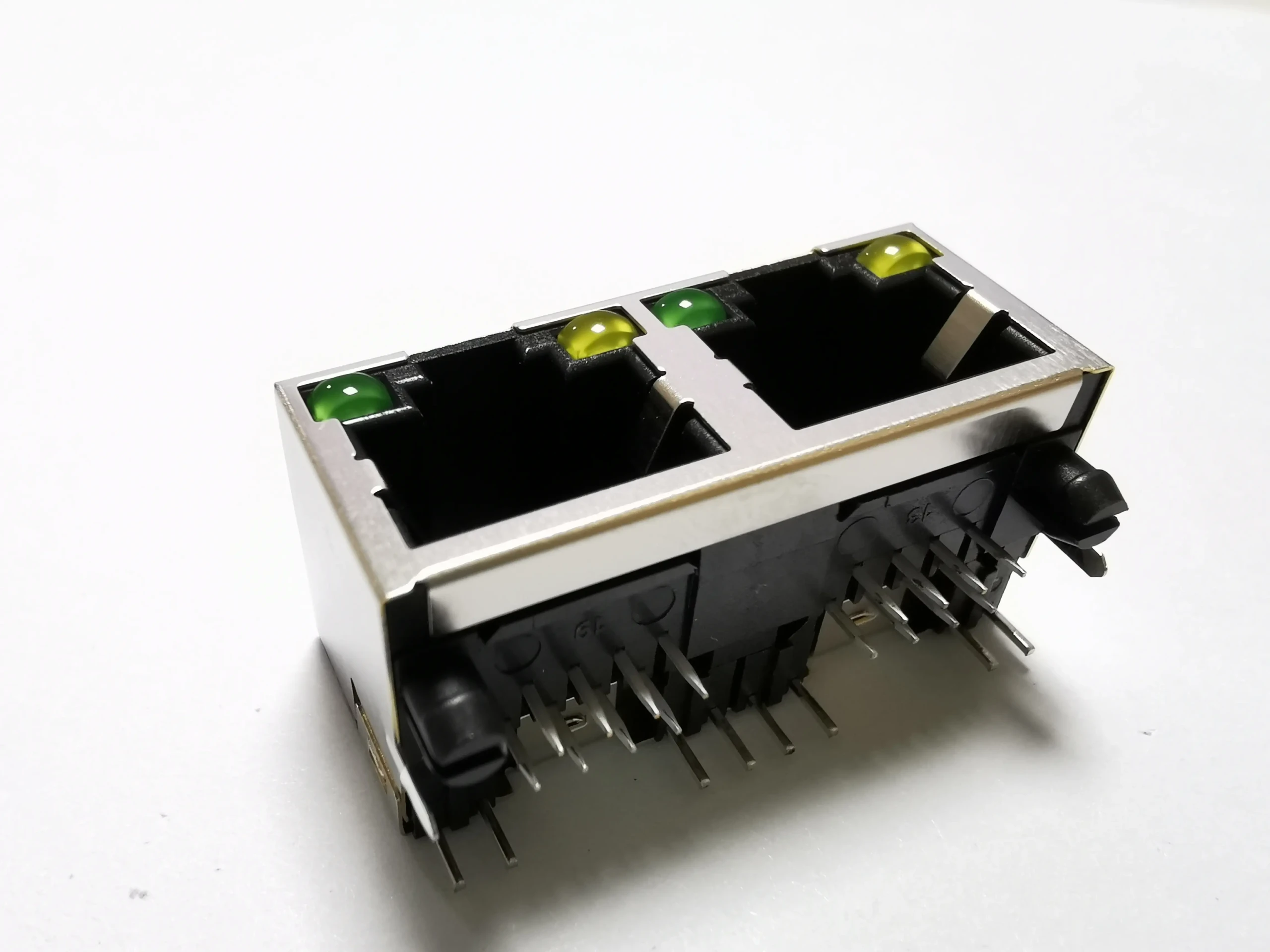 Dual-Port DIP Type Modular RJ45 Jack – E56C08032645