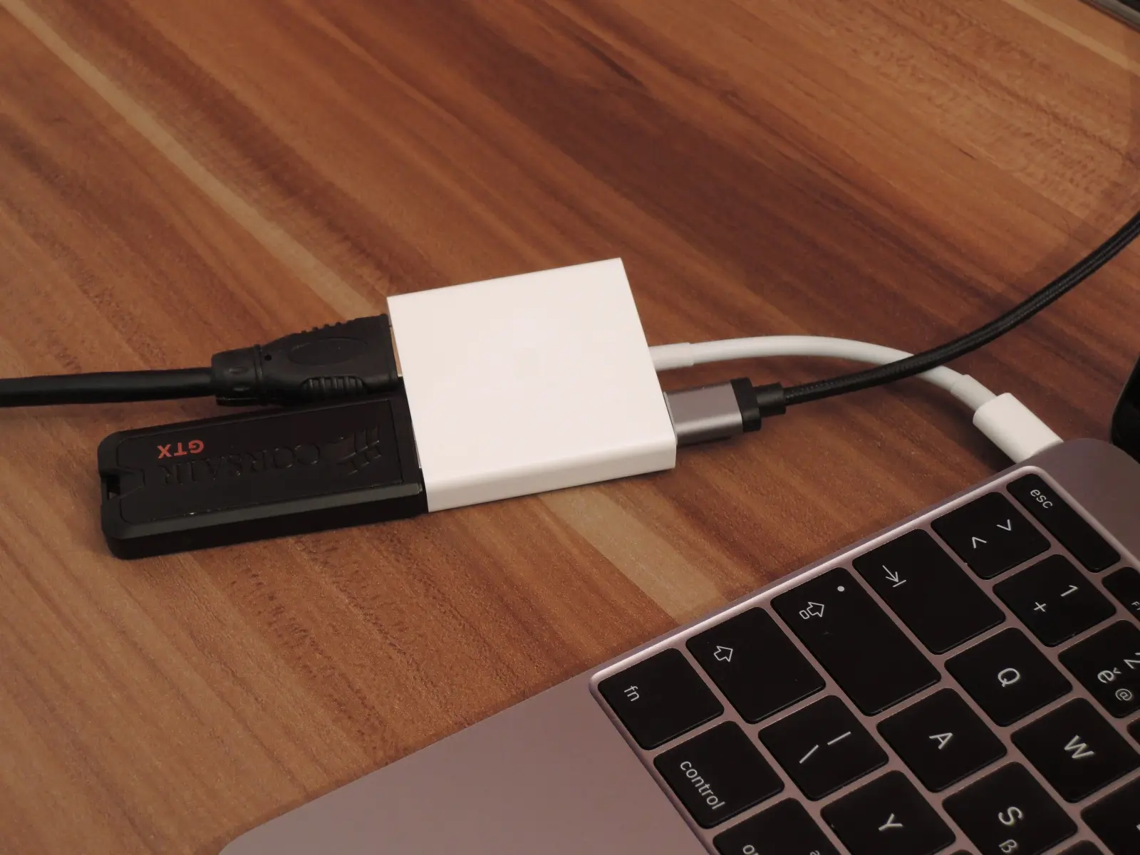 Type C To Usb And Hdmi​